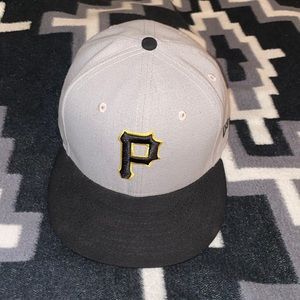 ⚠️PITTSBURGH PIRATES NEW ERA FITTED HAT⚠️